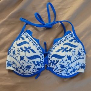 Victoria's secret Bathing Suit Top 34b